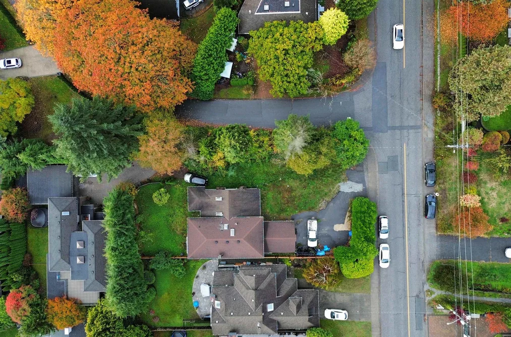 1840 Mathers Avenue, West Vancouver, BC - House for Sale - Photo 7 of 13 1840 Mathers Avenue, West Vancouver, BC - House for Sale - Photo 7 of 13