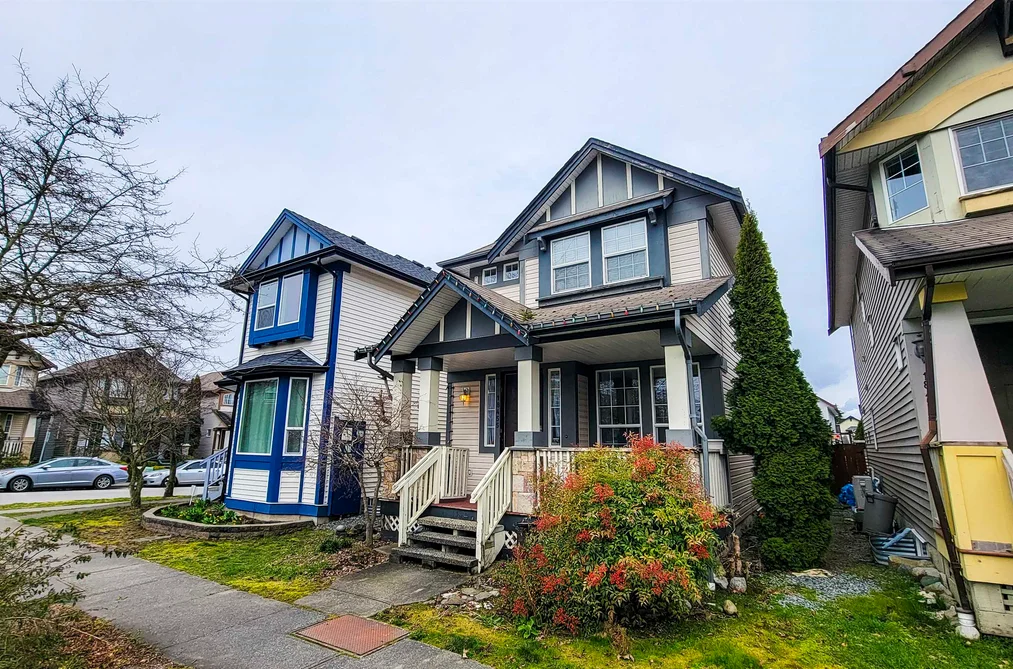 House for sale at 18455 67 Avenue Surrey British Columbia - MLS: R3102548