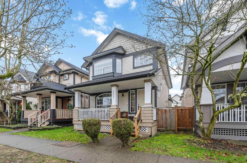 House for sale at 18476 66a Avenue Surrey British Columbia - MLS: R3094266
