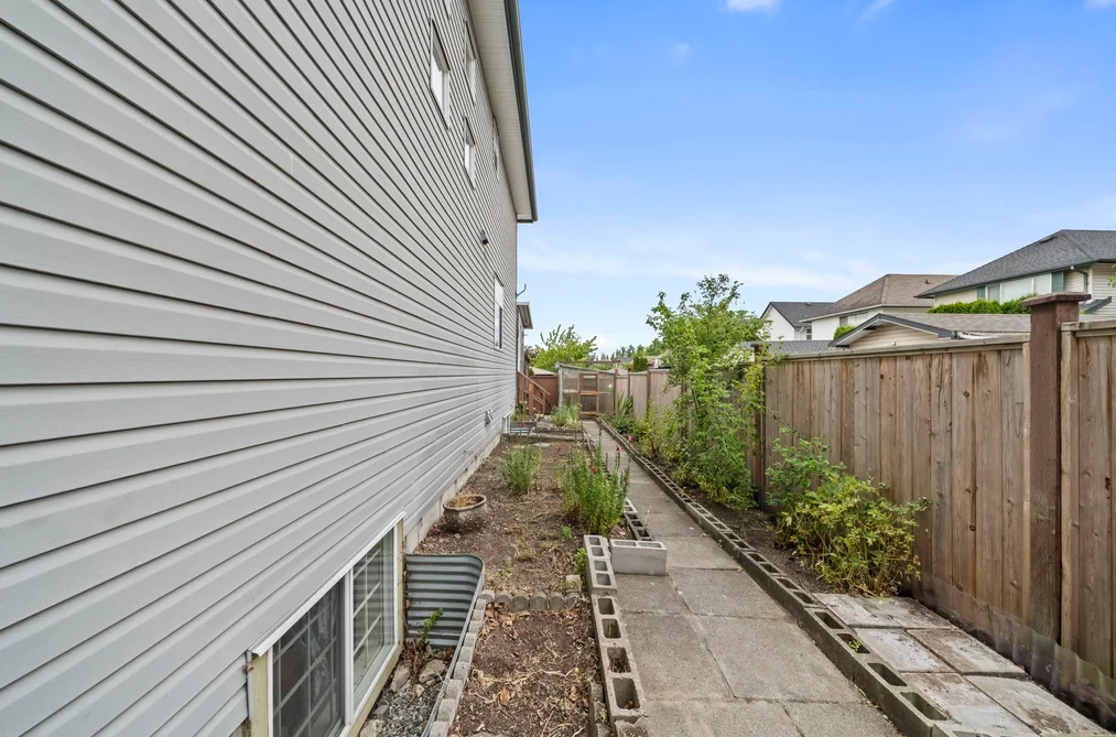 18483 66A AVENUE, Surrey BC V3S 9B1, Surrey BC — Residential for Sale — Photo 38 of 40
