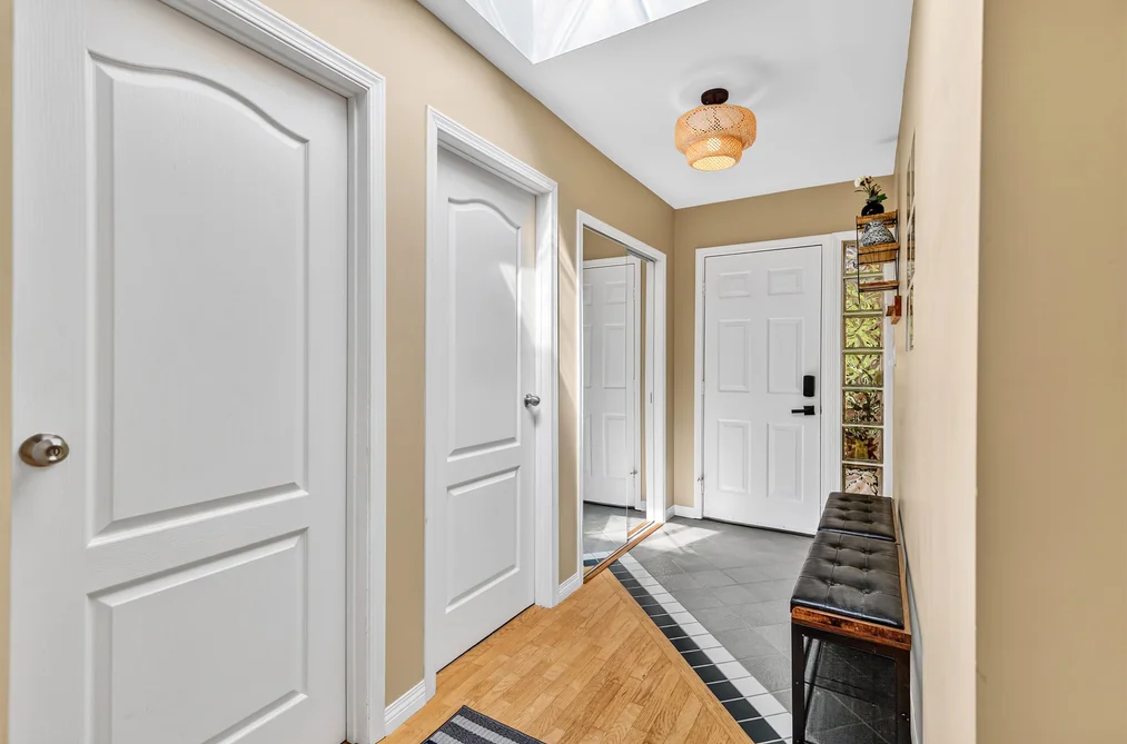 1849 NORTH ROAD, Gibsons BC V0N 1V1, Gibsons BC — Residential for Sale - Photo 5