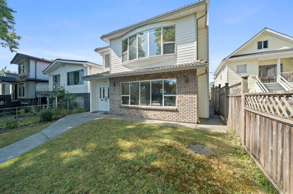 1855 E 53RD AVENUE, Vancouver, BC — Residential for Sale — Photo 2 of 30