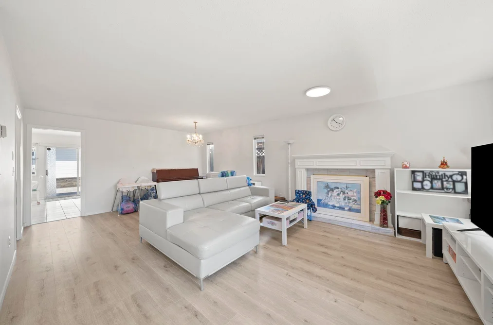 1855 E 53RD AVENUE, Vancouver, BC — Residential for Sale — Photo 4 of 30