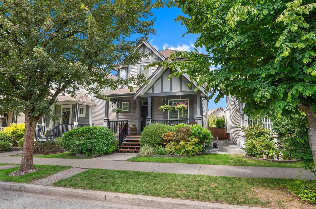House for sale at 18565 67 Avenue Surrey British Columbia - MLS: R3146253