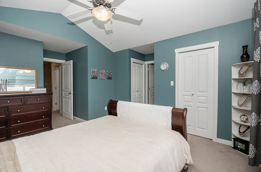18569 67th Avenue, Surrey, BC - House for Sale - Photo 16 of 37 18569 67th Avenue, Surrey, BC - House for Sale - Photo 16 of 37