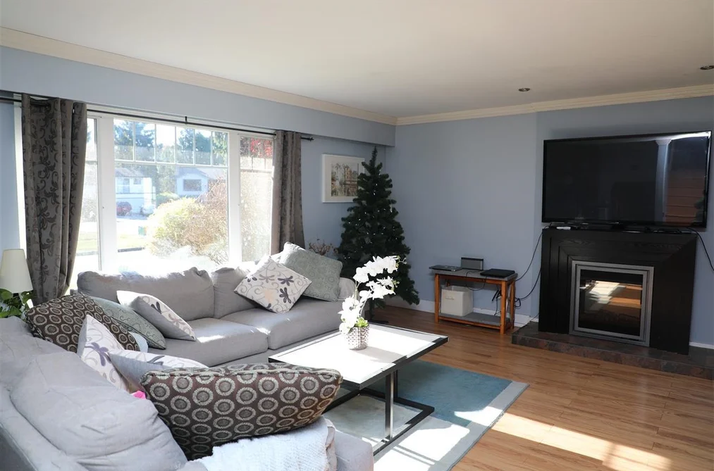 1857 WARWICK AVENUE, Port Coquitlam BC V3C 4P6, Port Coquitlam BC — Residential for Sale - Photo 3
