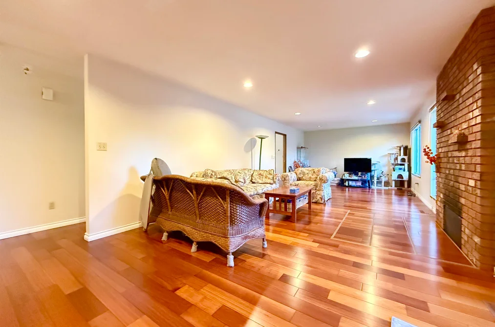 18572 76 AVENUE, Surrey BC V4N 3G5, Surrey BC — Residential for Sale - Photo 3