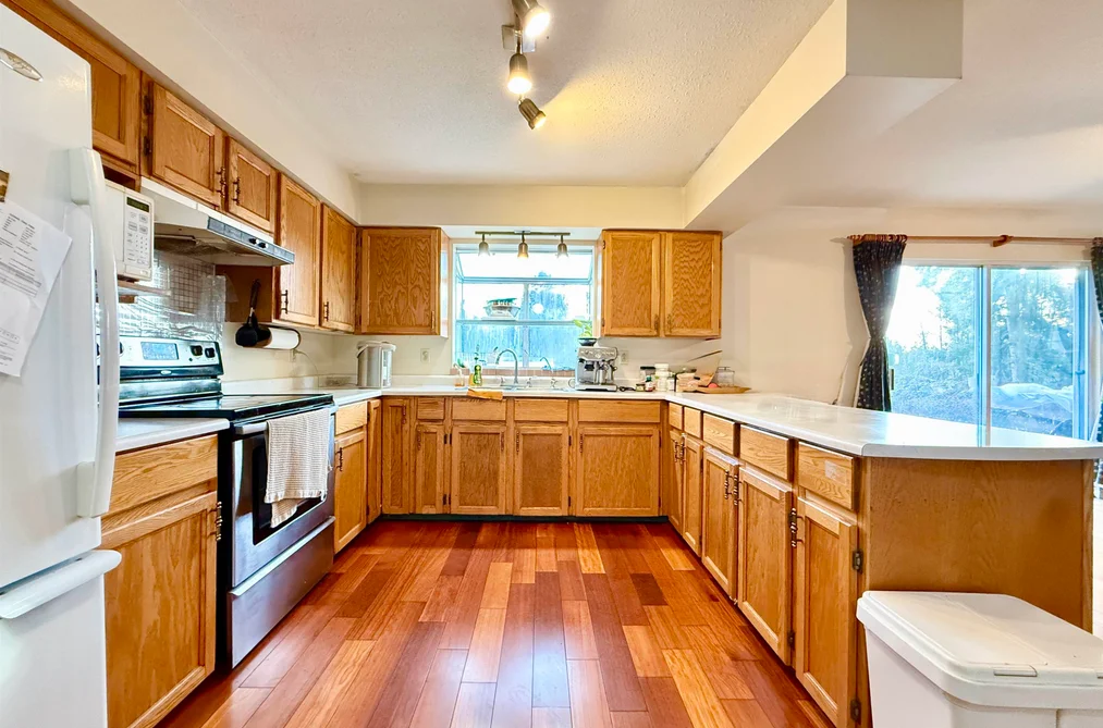 18572 76 AVENUE, Surrey BC V4N 3G5, Surrey BC — Residential for Sale - Photo 6