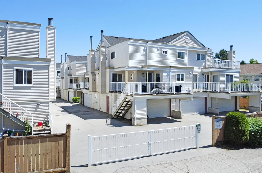 Townhouse for sale at 186 10077 156 Street Surrey British Columbia - MLS: R3130896