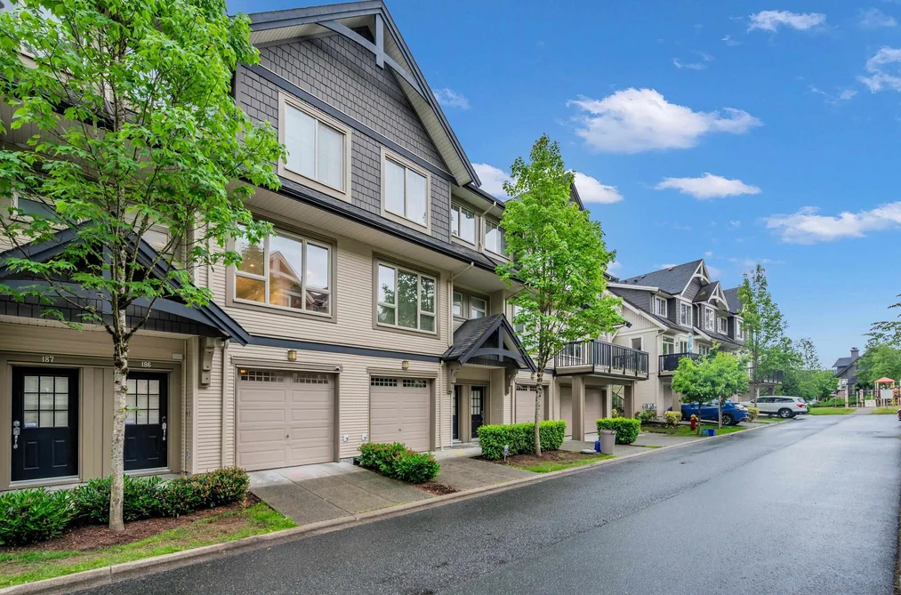 186 3105 DAYANEE SPRINGS BOULEVARD, Coquitlam BC V3E 0C2, Coquitlam BC — Residential for Sale - Photo 2