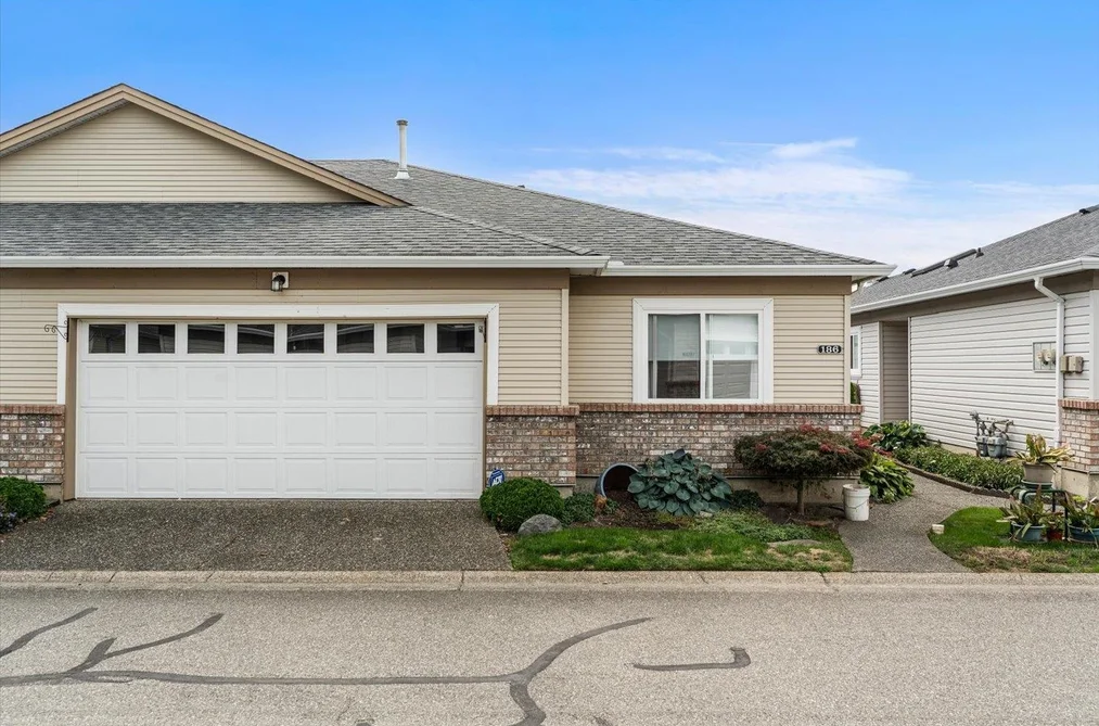 Half Duplex for sale at 186 8485 Young Road Chilliwack British Columbia - MLS: R3162358