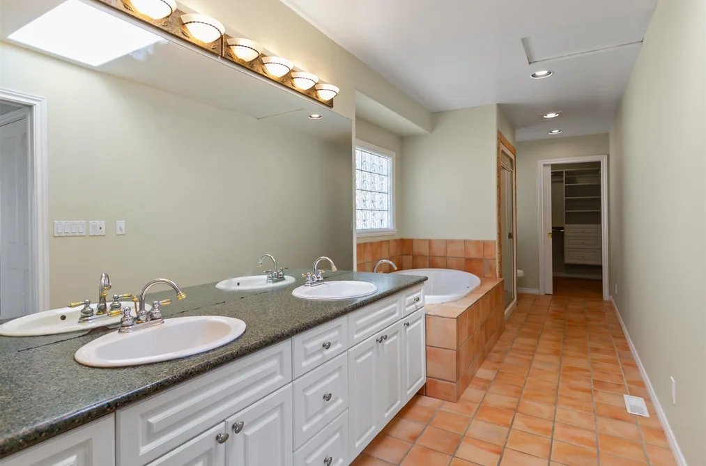 186 E BRAEMAR ROAD, Vancouver BC V7N 1P9, Vancouver BC — Residential for Sale — Photo 11 of 26