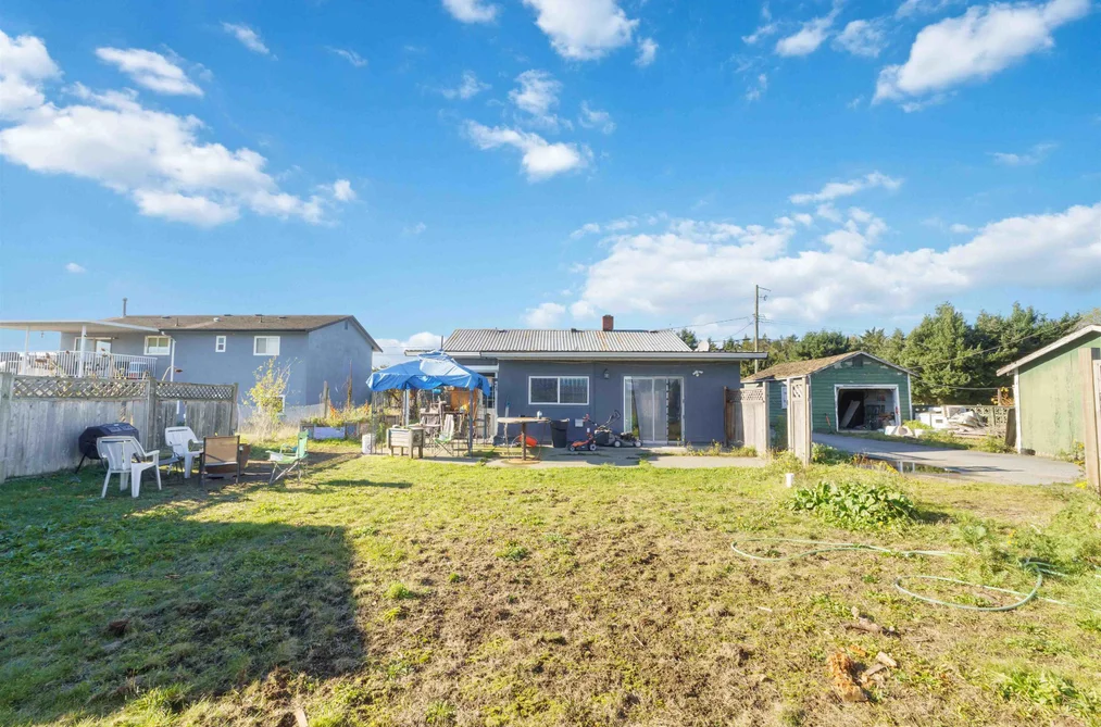 1860 QUEEN STREET, Abbotsford BC V2T 6J1, Abbotsford BC — Residential for Sale - Photo 3