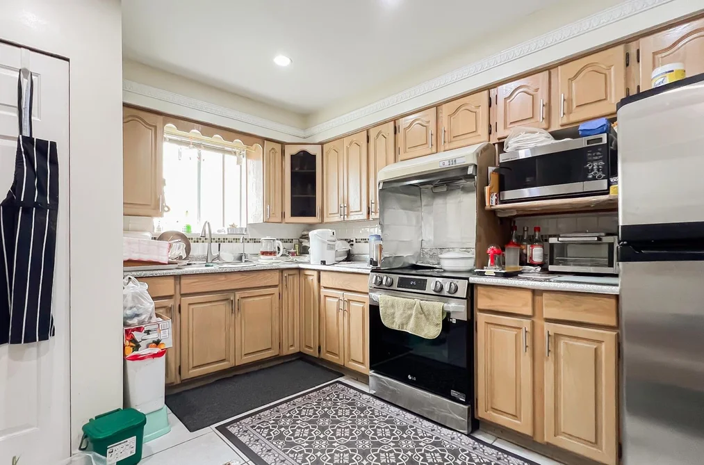 1860 SE MARINE DRIVE, Vancouver BC V5P 2R8, Vancouver BC — Residential for Sale - Photo 4