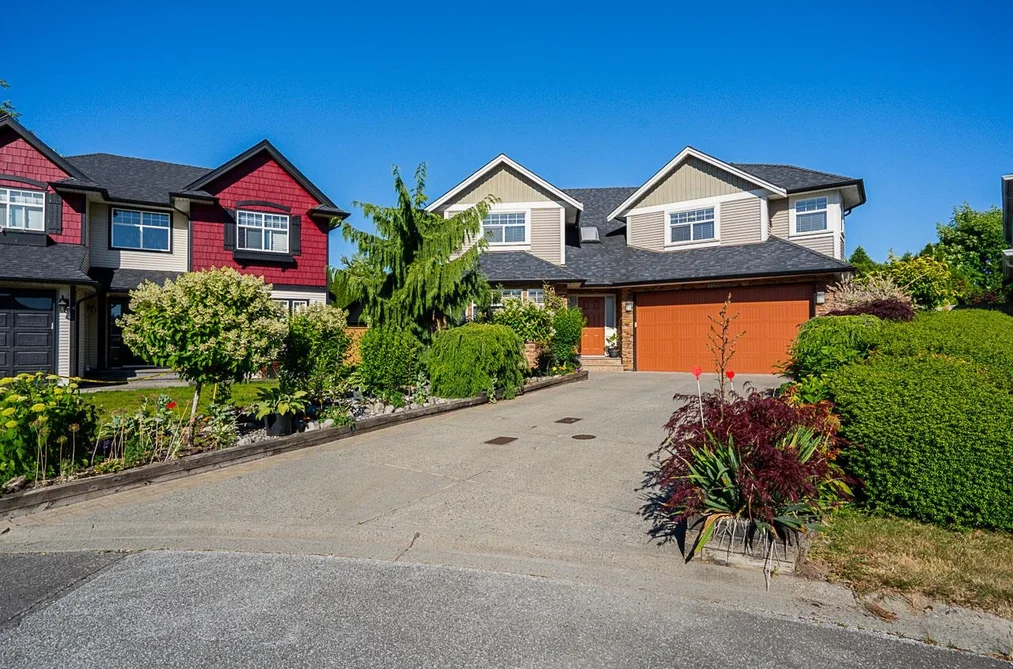 House for sale at 18656 64a Avenue Surrey British Columbia - MLS: R3143307