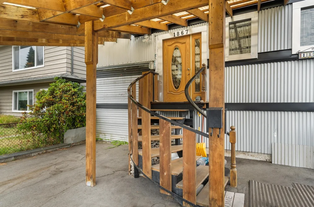 1867 SALISBURY AVENUE, Port Coquitlam BC V3B 1X6, Port Coquitlam BC — Residential for Sale - Photo 2