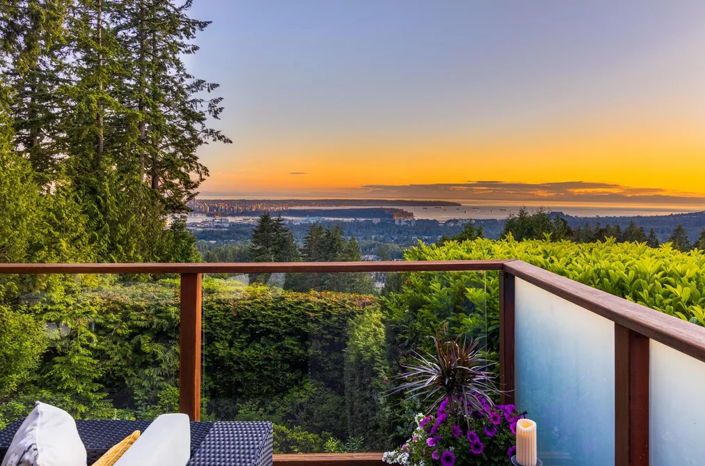 187 RONDOVAL CRESCENT, North Vancouver BC V7N 2W6, North Vancouver BC — Residential for Sale - Photo 3