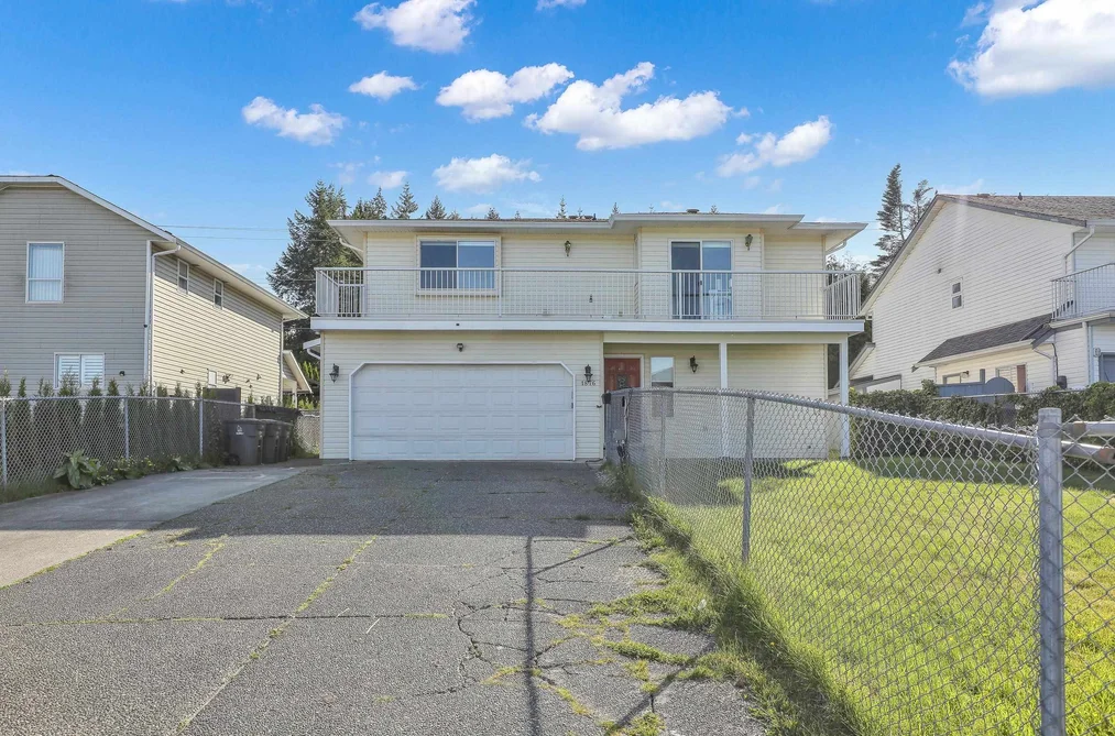 House for sale at 1876 King George Boulevard Surrey British Columbia - MLS: R3119118