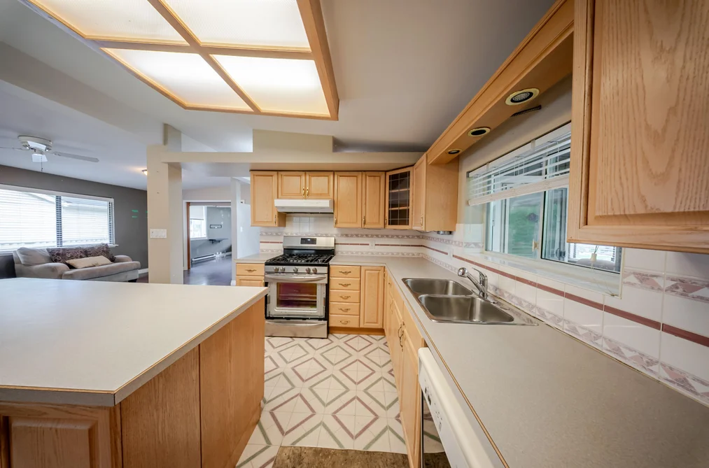 1876 VERA ROAD, Lindell Beach BC V2R 4X1, Lindell Beach BC — Residential for Sale - Photo 6