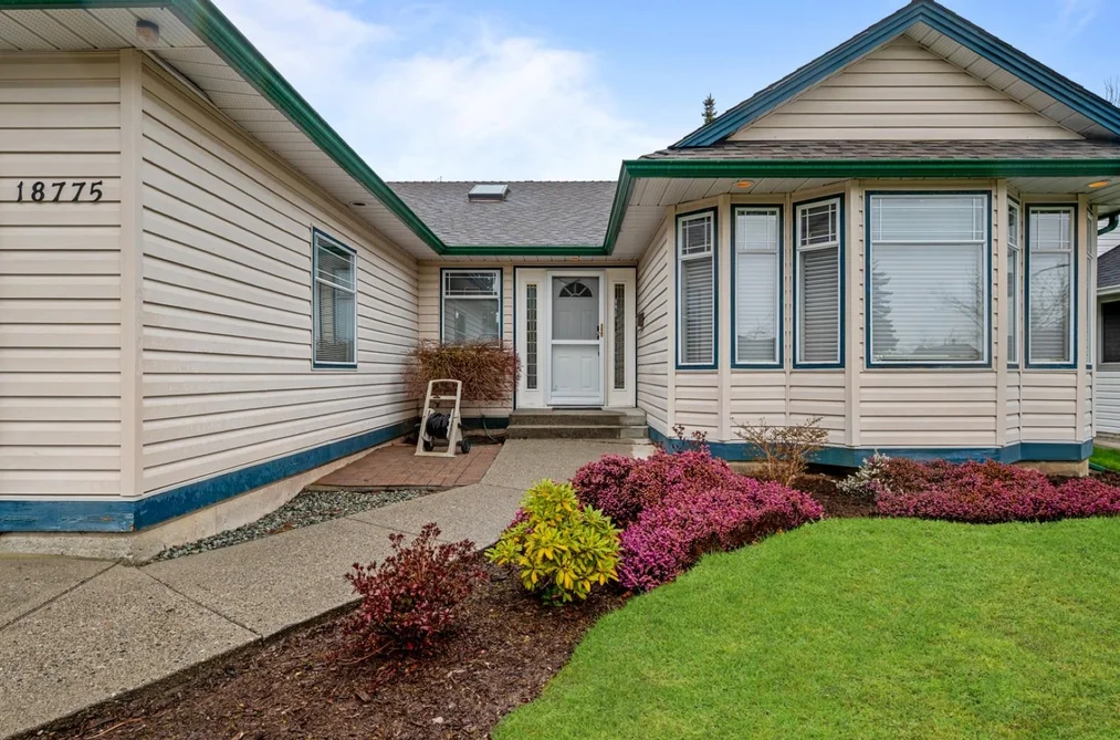 18775 59 AVENUE, Surrey BC V3S 7M1, Surrey BC — Residential for Sale - Photo 3