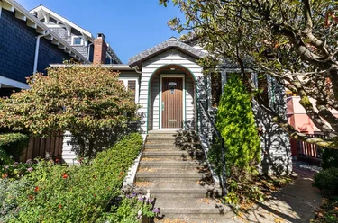1881 Whyte Ave, Vancouver, BC - MLS: R3175160