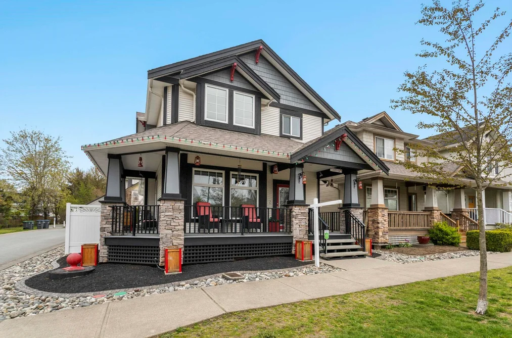 House for sale at 18831 71 Avenue Surrey British Columbia - MLS: R3122282