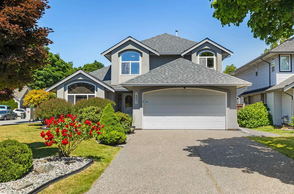 House for sale at 18851 64a Avenue Surrey British Columbia - MLS: R3136924