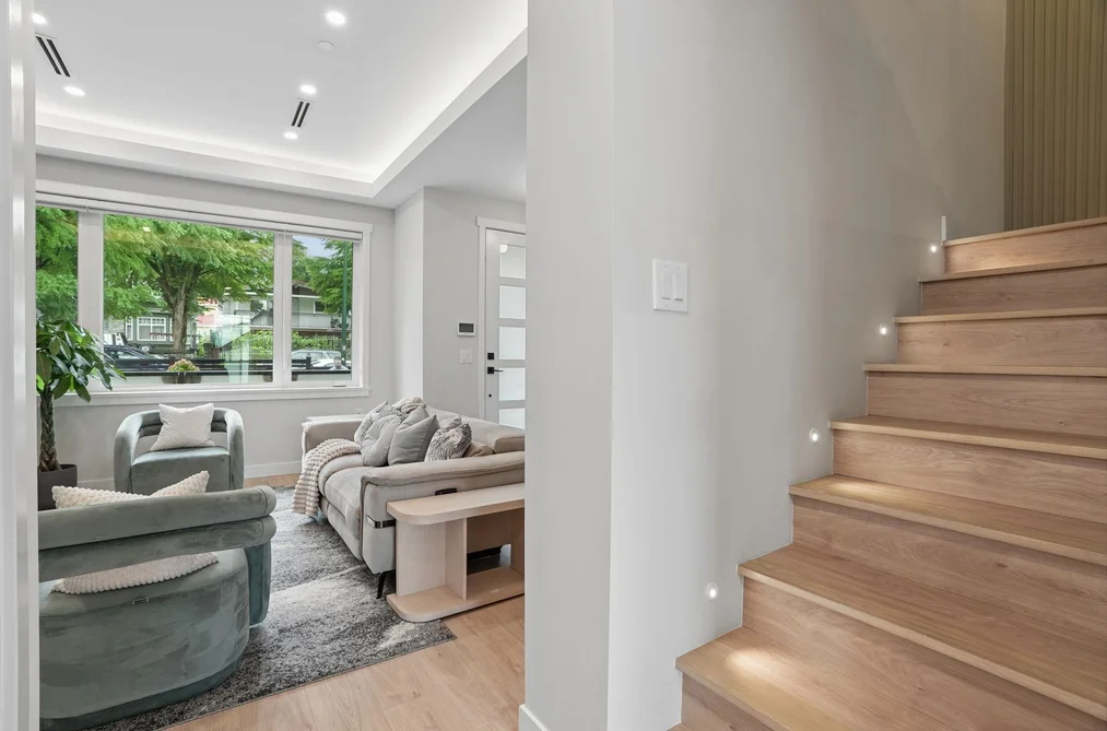 1889 E 34TH AVENUE, Vancouver, BC — Residential for Sale — Photo 4 of 38