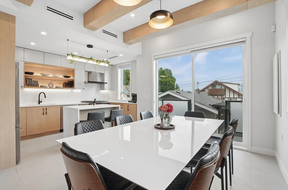 1889 E 34TH AVENUE, Vancouver, BC — Residential for Sale — Photo 7 of 38