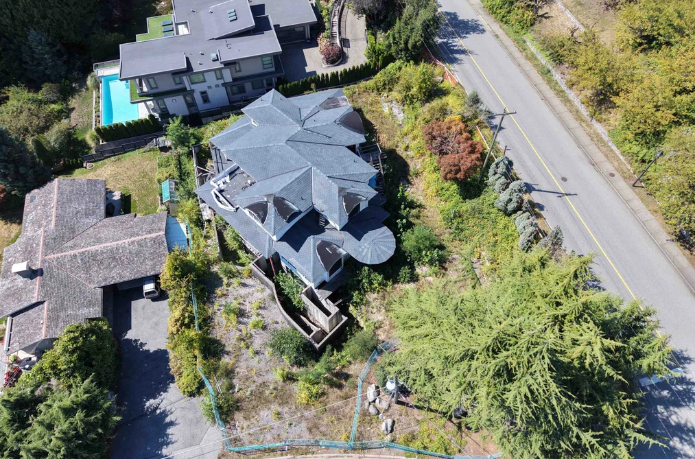1889 Orchard Way, West Vancouver, BC - MLS: R3177257