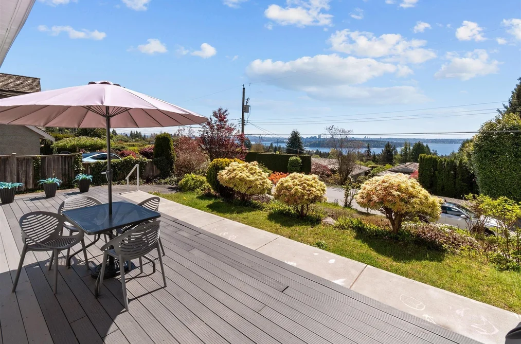 1895 ROSEBERY AVENUE, West Vancouver BC V7V 2Z5, West Vancouver BC — Residential for Sale - Photo 4