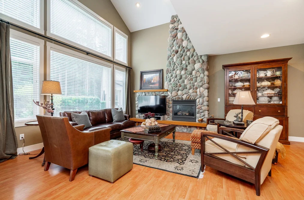 1899 PARKWAY BOULEVARD, Coquitlam BC V3E 3L5, Coquitlam BC — Residential for Sale - Photo 4