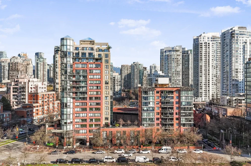 Condo for sale at 18a 199 Drake Street Vancouver British Columbia - MLS: R3112248