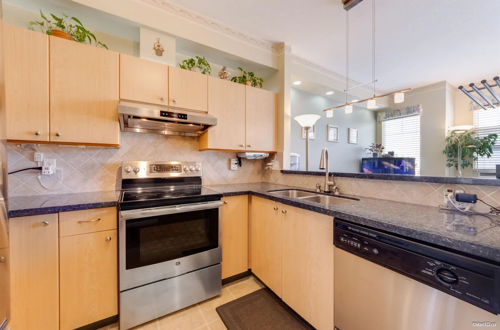 19 1010 EWEN AVENUE, New Westminster, BC — Residential for Sale — Photo 10 of 37