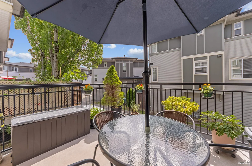 19 1010 EWEN AVENUE, New Westminster, BC — Residential for Sale — Photo 3 of 37