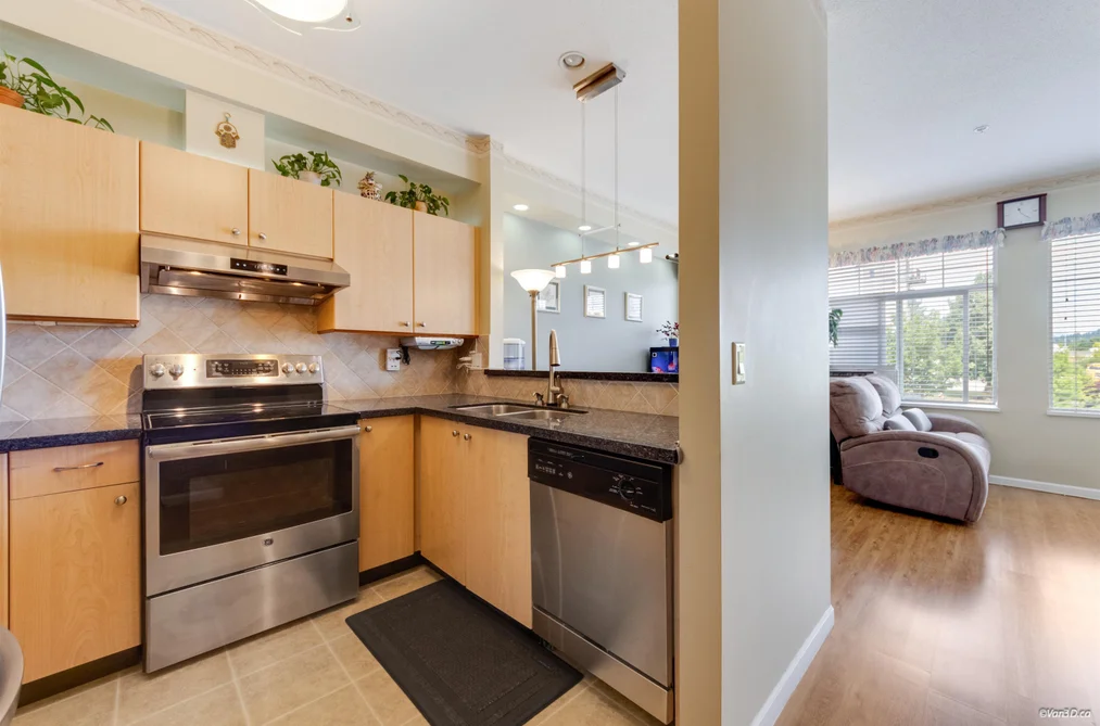 19 1010 EWEN AVENUE, New Westminster, BC — Residential for Sale — Photo 9 of 37