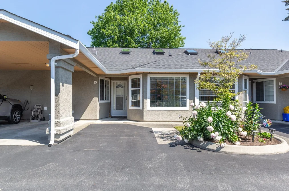 Townhouse for sale at 19 12311 Cambie Road Richmond British Columbia - MLS: R3128551