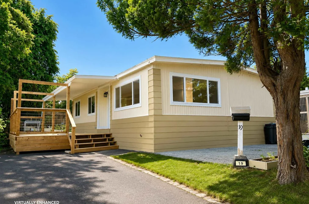 Manufactured Home for sale at 19 13650 80 Avenue Surrey British Columbia - MLS: R3149939
