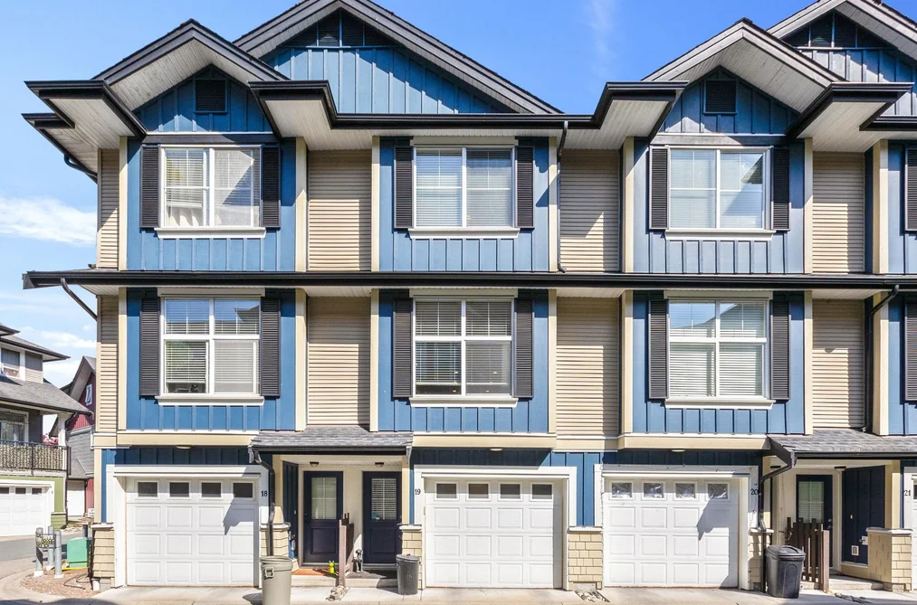19 18211 70 AVENUE, Surrey BC V3S 8K9, Surrey BC — Residential for Sale - Photo 2
