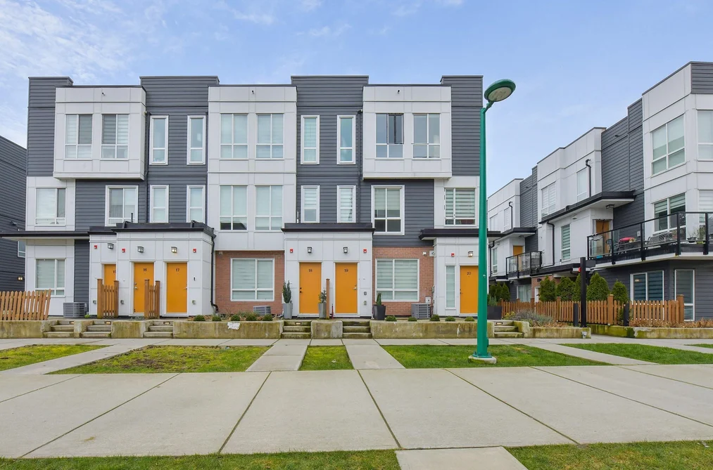Townhouse for sale at 19 18855 72 Avenue Surrey British Columbia - MLS: R3091526