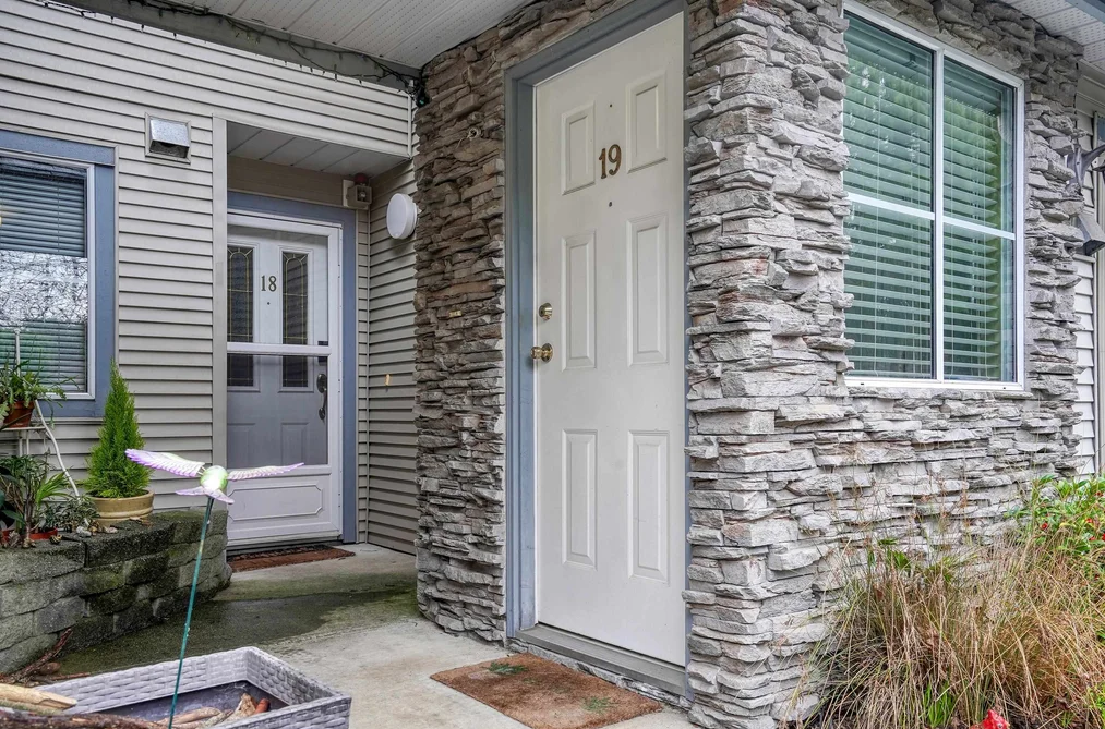 19 19034 MCMYN ROAD, Pitt Meadows BC V3Y 2N8, Pitt Meadows BC — Residential for Sale - Photo 2