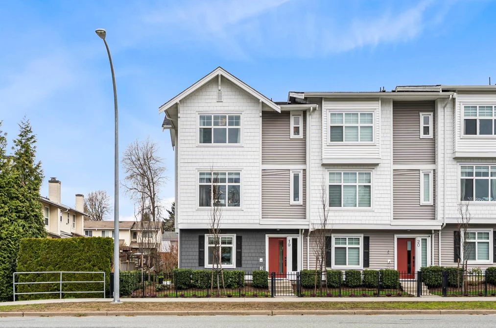 Townhouse for sale at 19 2033 Mckenzie Road Abbotsford British Columbia - MLS: R3108703