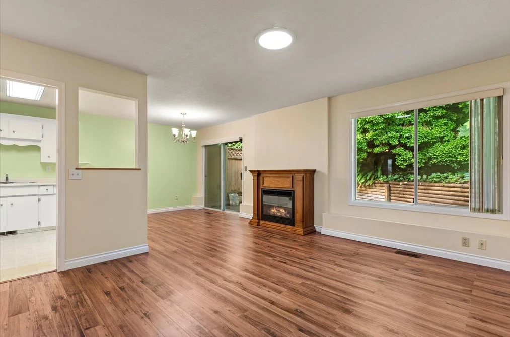 19 3350 ELMWOOD DRIVE, Abbotsford, BC — Residential for Sale — Photo 11 of 30