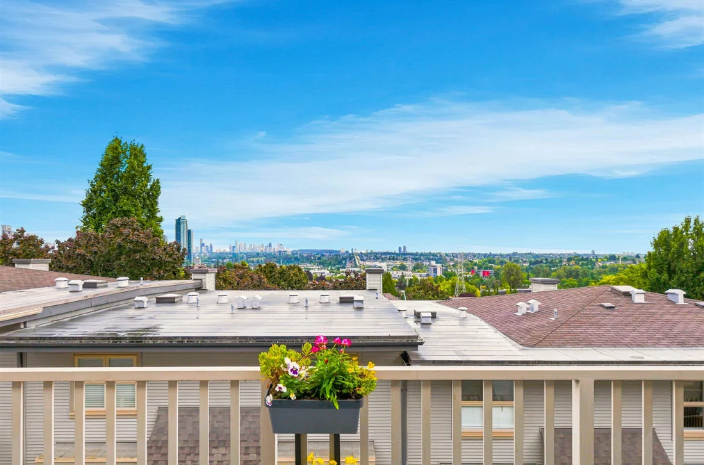 Townhouse for sale at 19 3737 Pender Street Burnaby British Columbia - MLS: R3163360