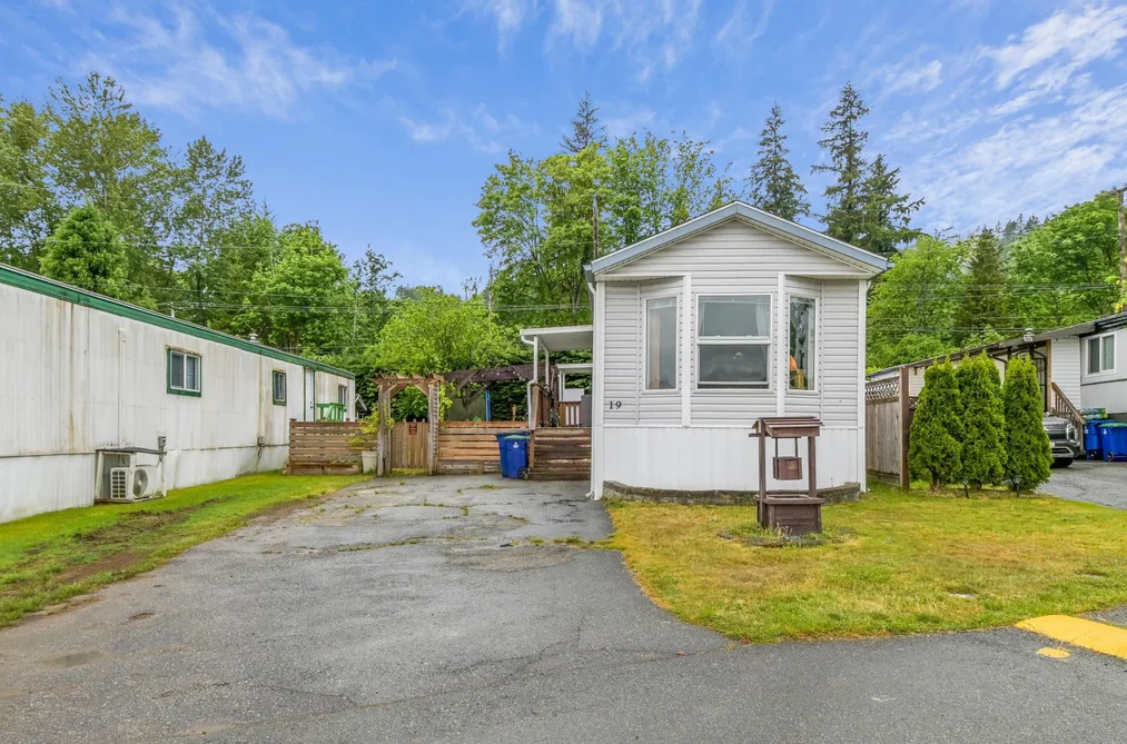 19 9960 WILSON STREET, Mission BC V4S 1B3, Mission BC — Residential for Sale - Photo 2