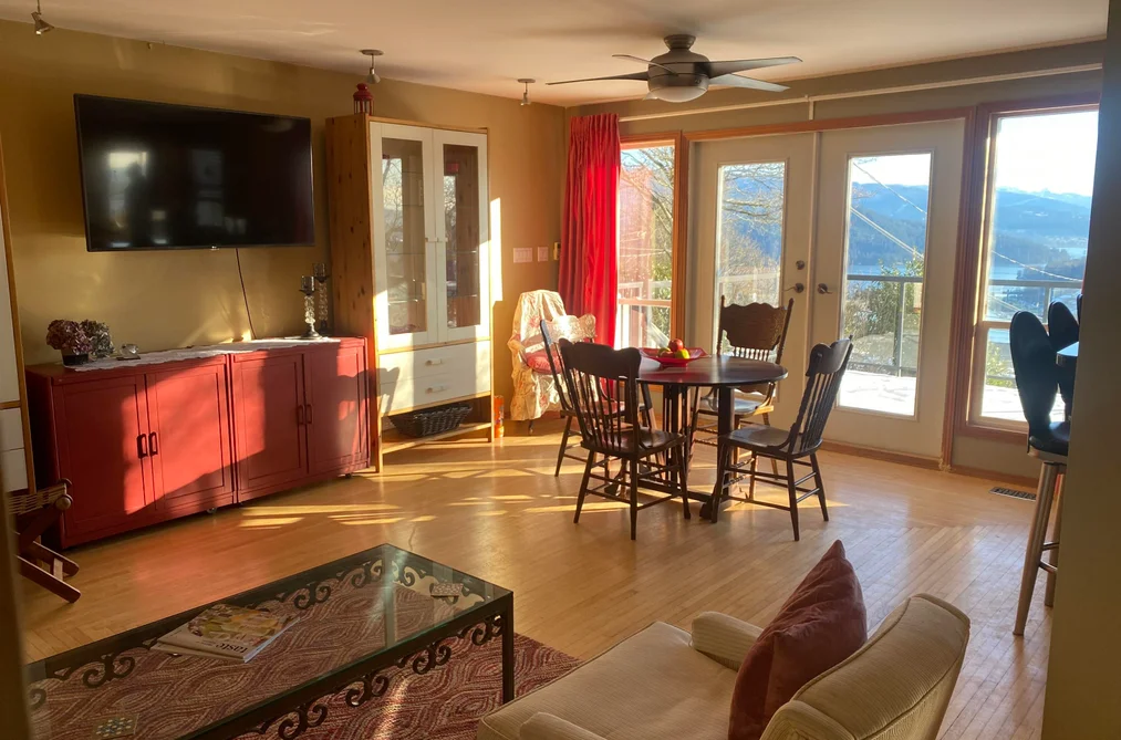 190 N ELLESMERE AVENUE, Burnaby BC V5B 1J8, Burnaby BC — Residential for Sale — Photo 13 of 38