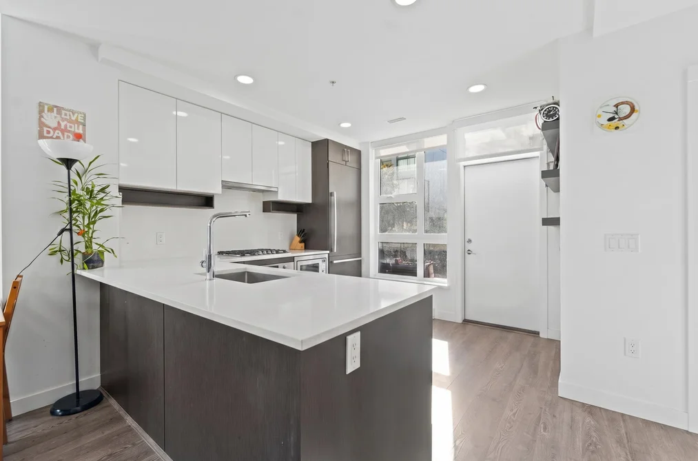 190 W 63RD AVENUE, Vancouver, BC — Residential for Sale — Photo 4 of 25