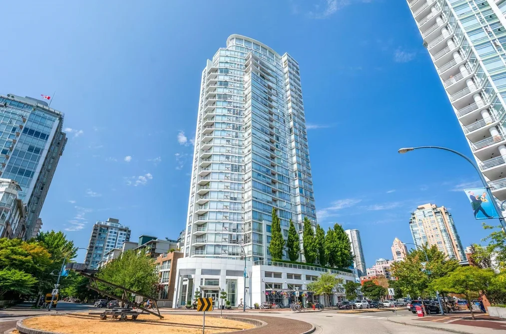 Condo for sale at 1901 1201 Marinaside Crescent Vancouver British Columbia - MLS: R3109295