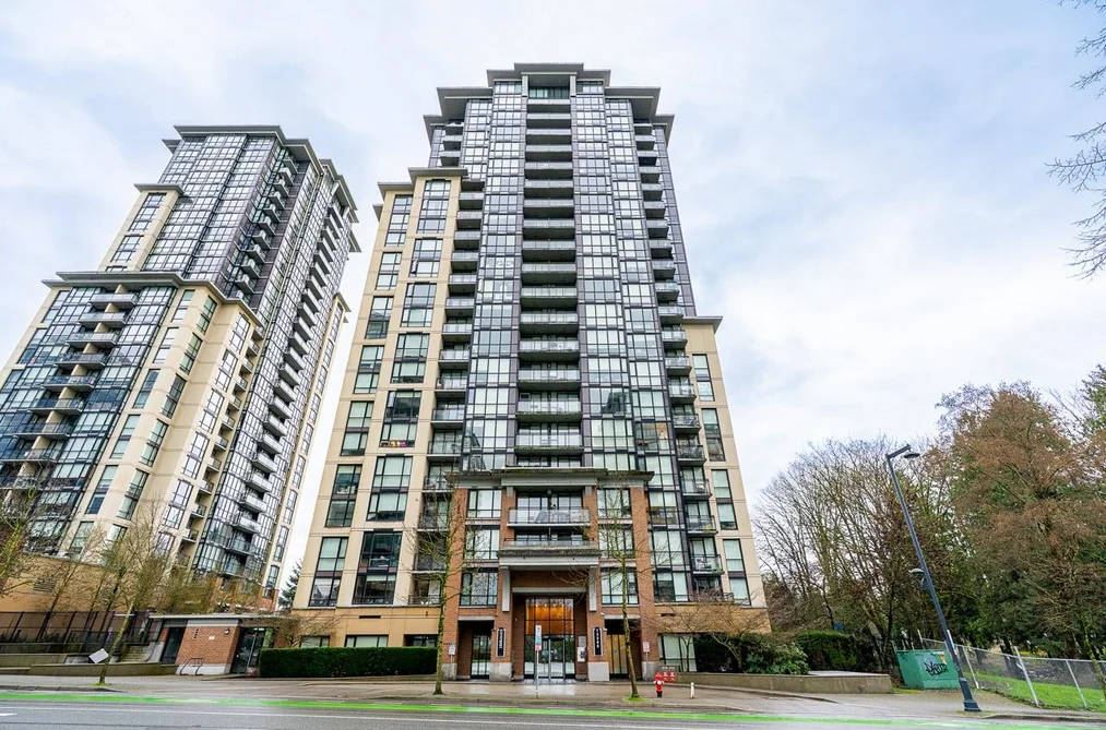 Condo for sale at 1901 13380 108 Avenue Surrey British Columbia - MLS: R3100632