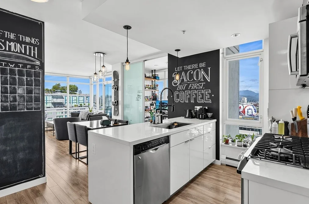 Condo for sale at 1902 1775 Quebec Street Vancouver British Columbia - MLS: R3153345